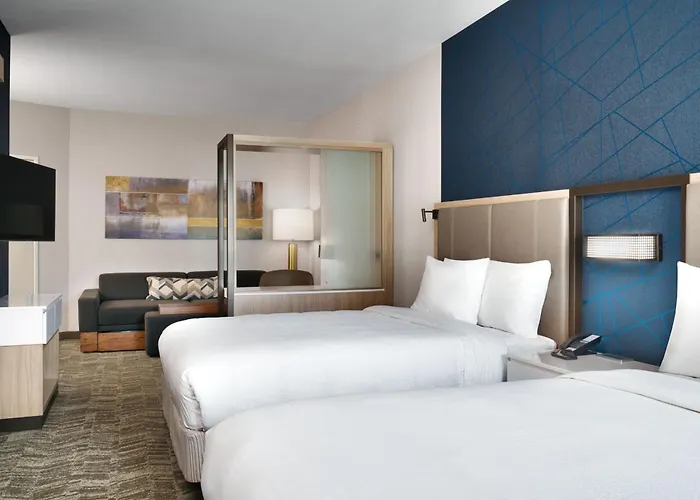 Hotel Springhill By Marriott Phoenix 3*