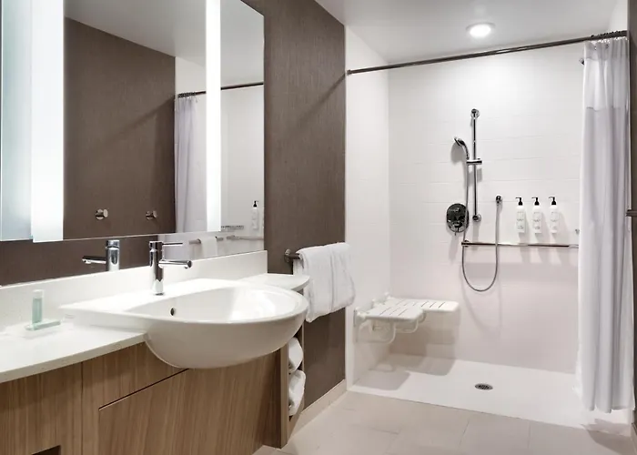 Springhill By Marriott Phoenix Hotel 3*