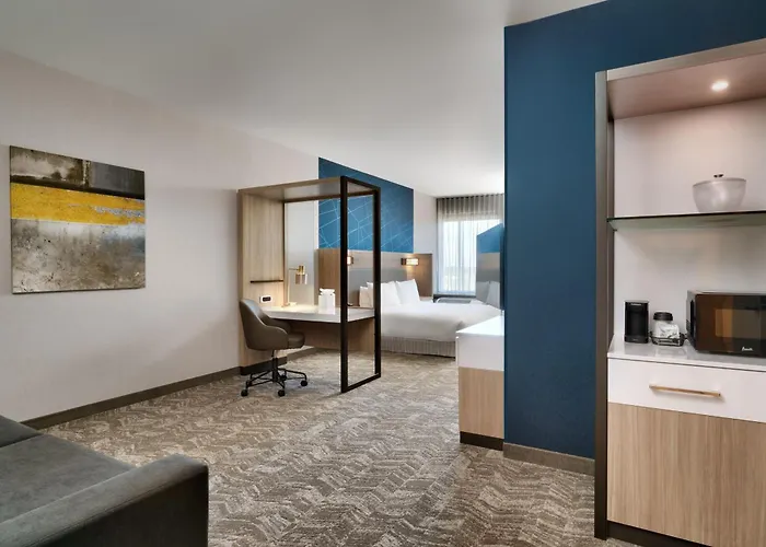 Hotel Springhill By Marriott Phoenix 3*