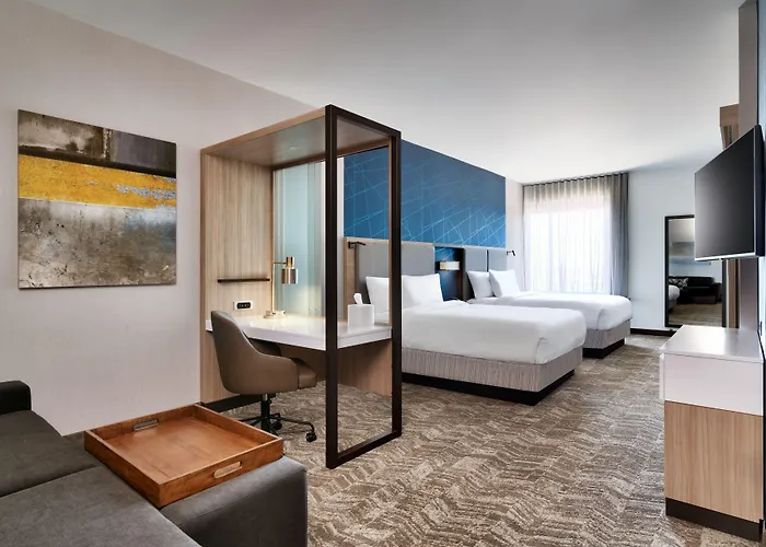 Hotel Springhill By Marriott Phoenix 3*