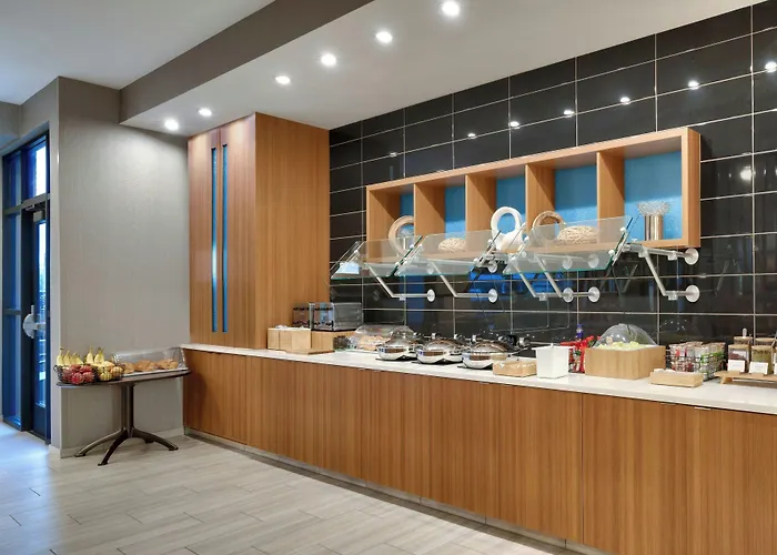 Springhill By Marriott Phoenix Hotel 3*